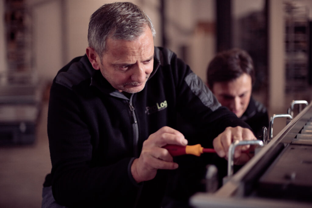 AMR experts install AGVs